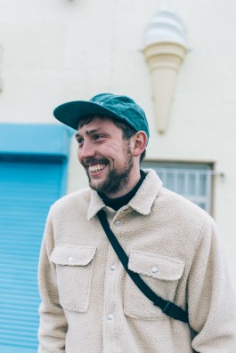 Skerries-Dublin-Portrait-Mann-Fotografin-Hamburg-Sarah-Buth-Outdoor-Shooting-Natürlich 