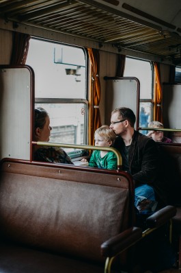 Bahnhofsmission-Nürnberg-Dampfzug-Aktion-Fotograf-Hamburg-Reportage-Zeitmagazin-Sarah-Buth