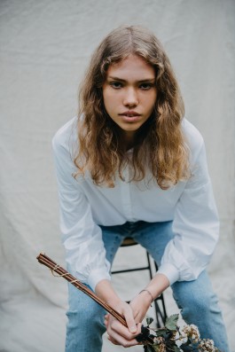 Portrait Fashion Shooting mit Kathy von Core Artist aus Hamburg fotografiert von Sarah Buth 