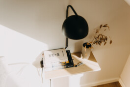 Detail vom Portraitshooting in Hamburg mit Sarah Ramroth. 